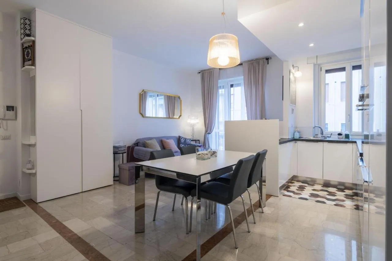 Easylife - Elegante E Chic Dimora Con Balcone Apartment Milan