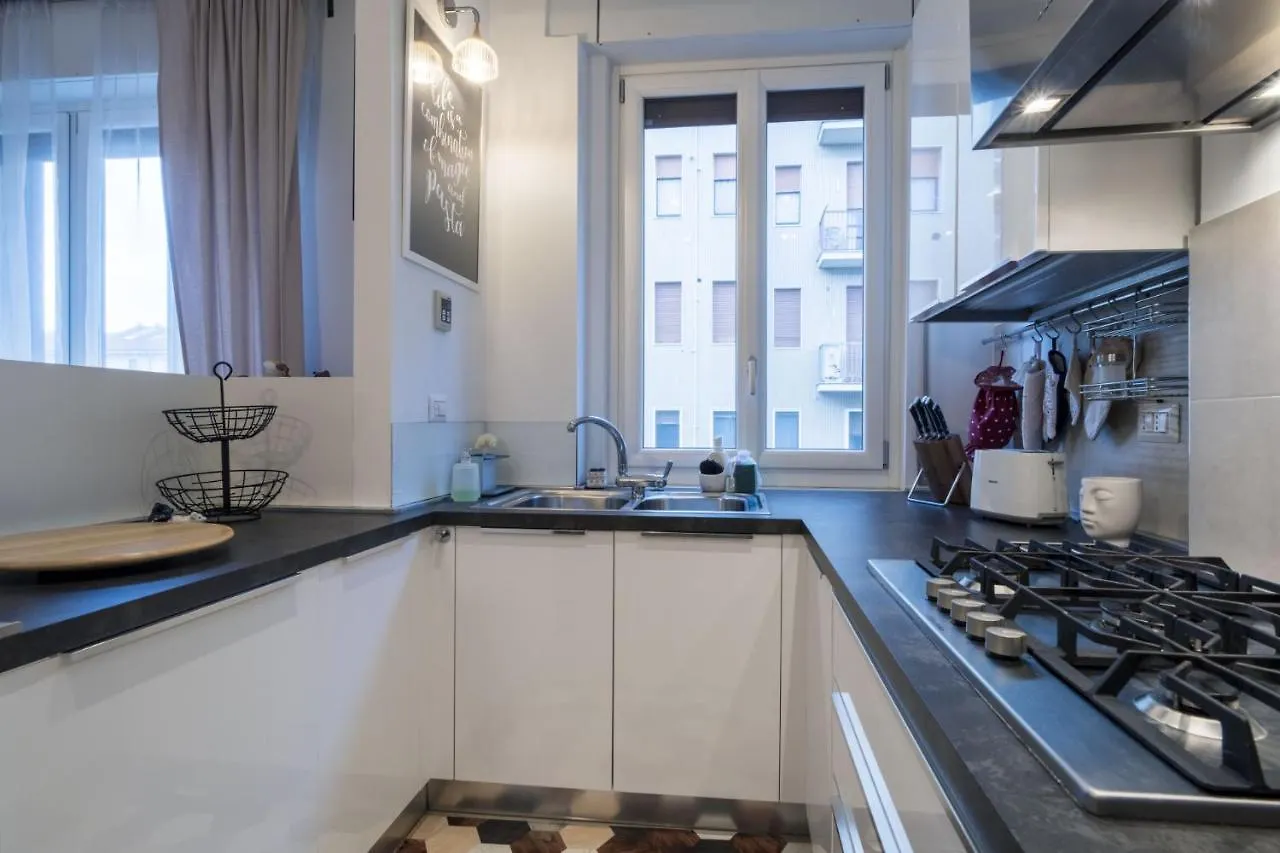 Easylife - Elegante E Chic Dimora Con Balcone Apartment Milan
