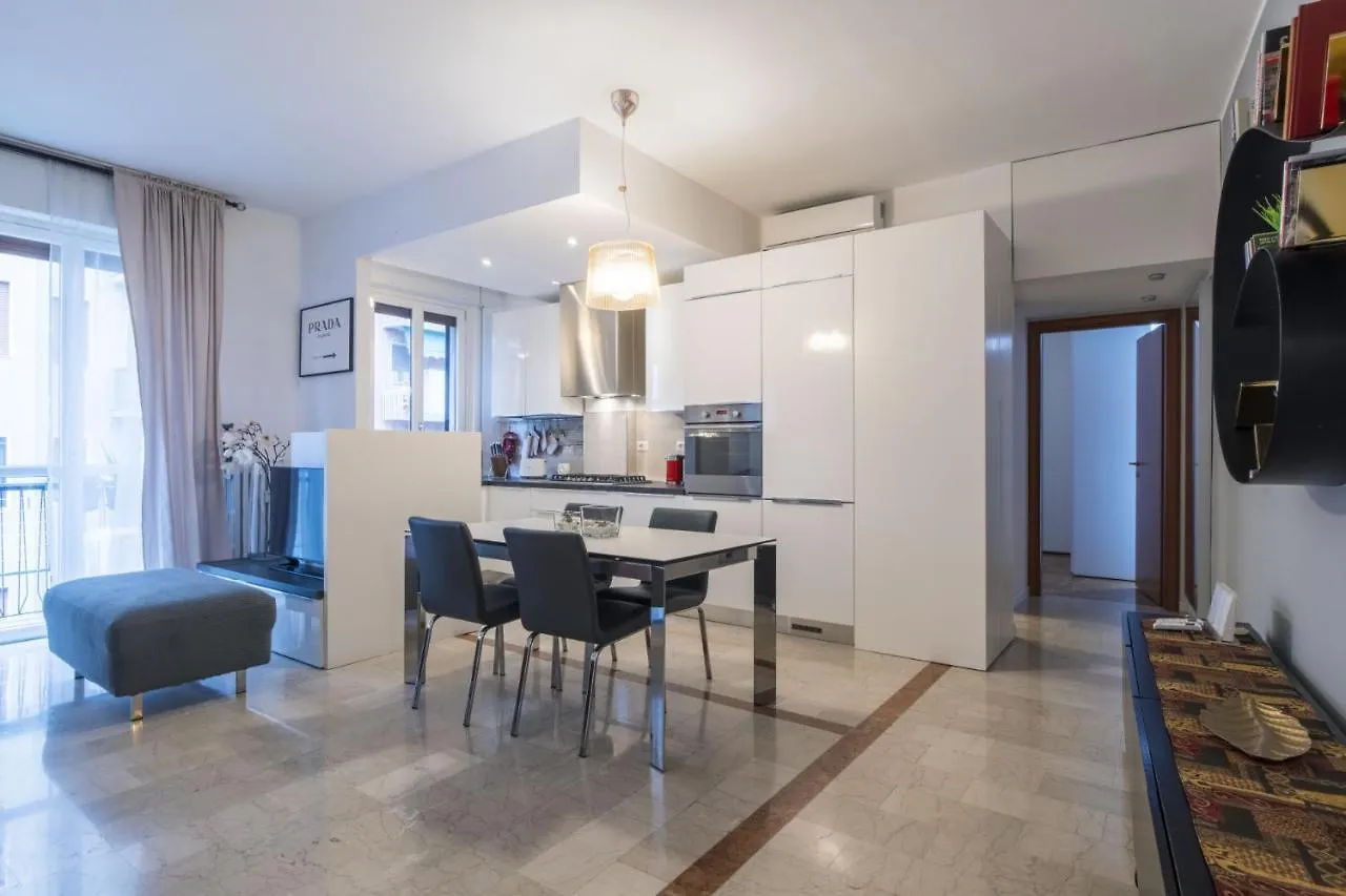 Easylife - Elegante E Chic Dimora Con Balcone Apartment Milan