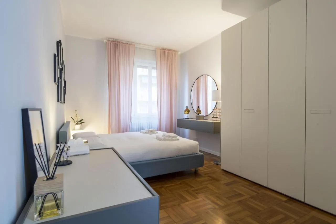 Easylife - Elegante E Chic Dimora Con Balcone Apartment Milan Italy