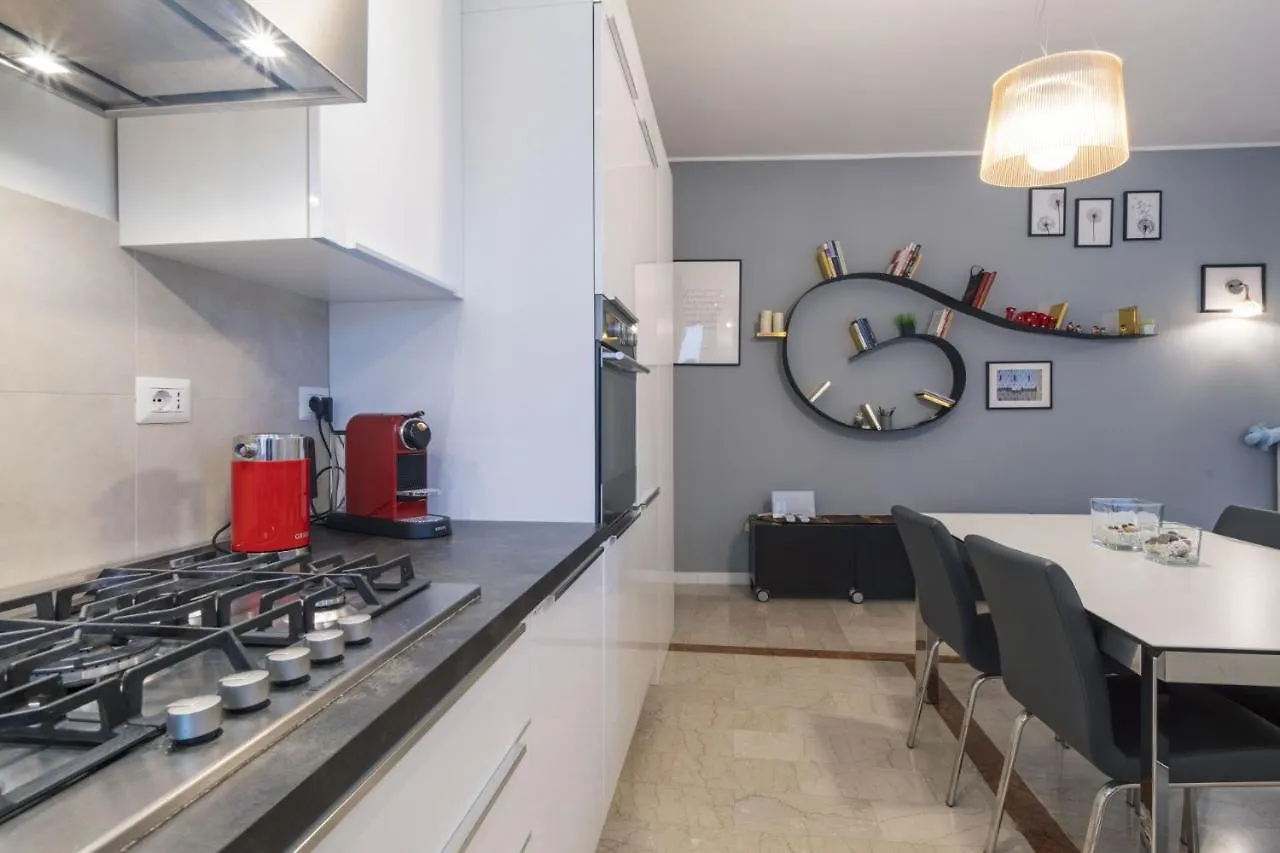Easylife - Elegante E Chic Dimora Con Balcone Apartment Milan