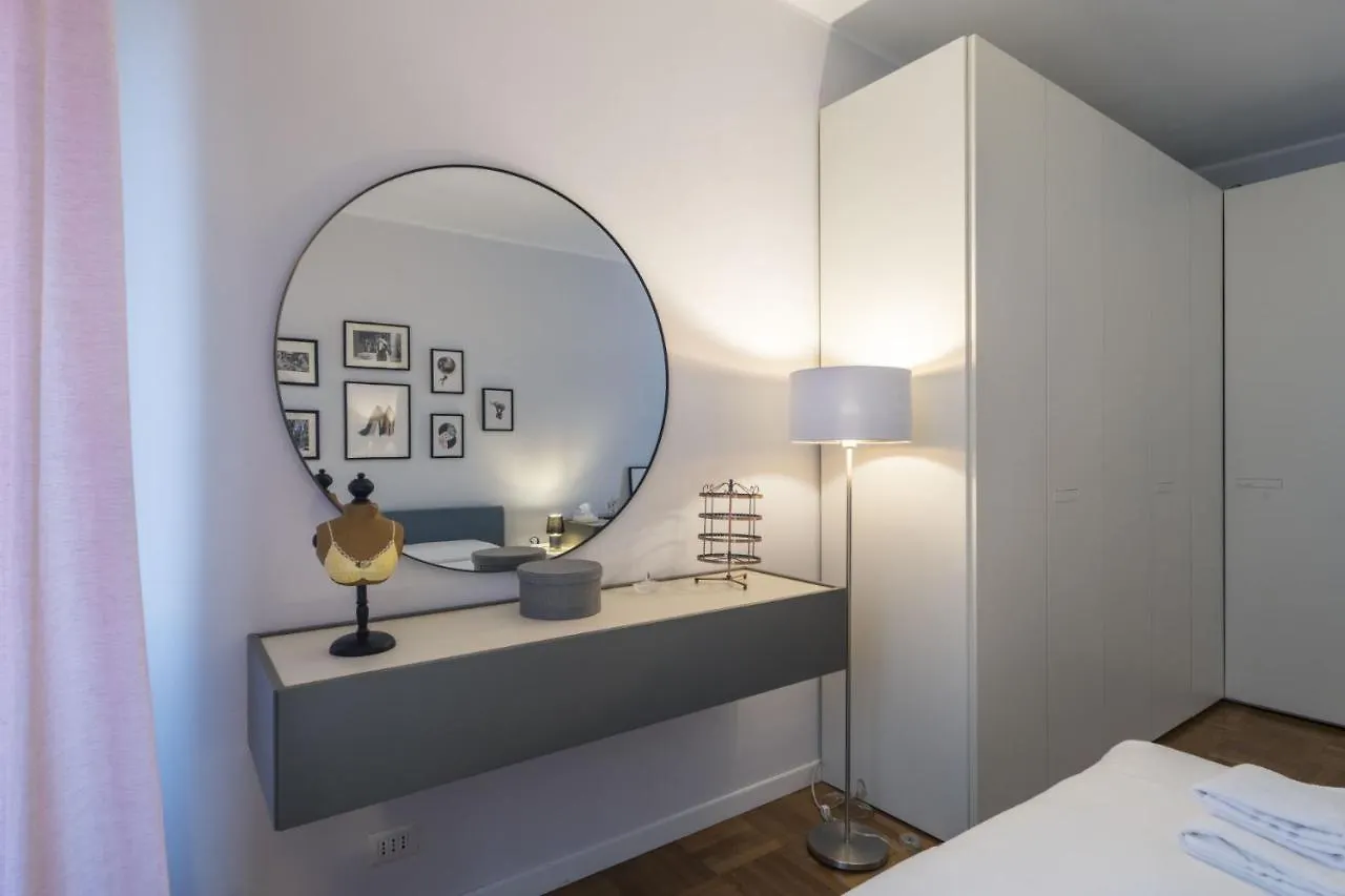 Easylife - Elegante E Chic Dimora Con Balcone Apartment Milan